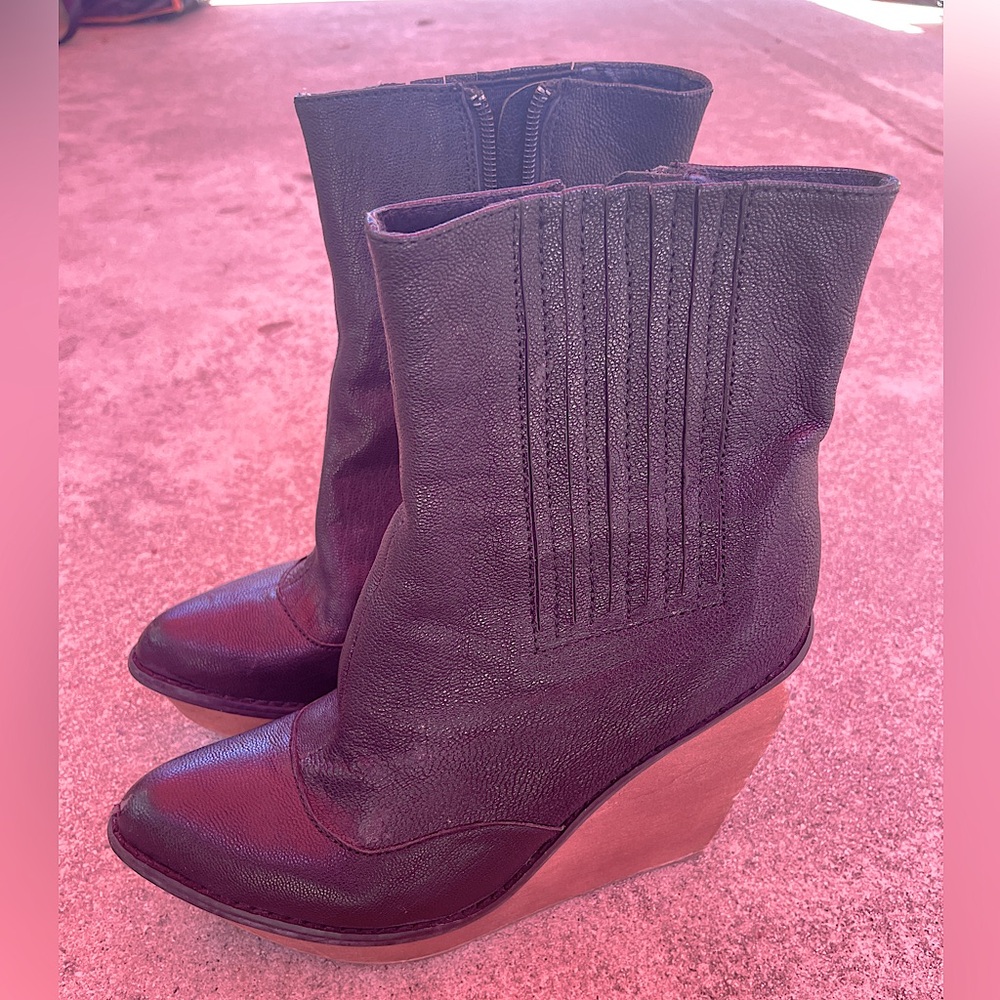 Jeffrey Campbell Brisbane Leather Ankle Boot Size 7